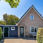 De Toogkrabbe 50 Meter Van Het Strand